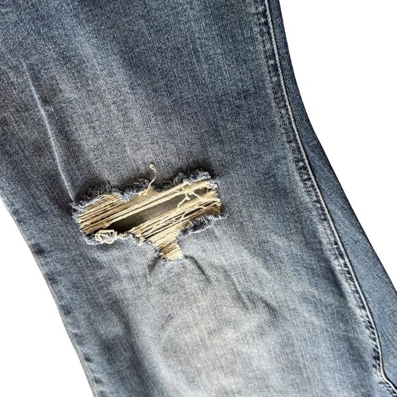 Judy Blue Dad Jeans Women’s 18W Blue high rise Distressed Cabincore Grunge - Picture 3 of 13